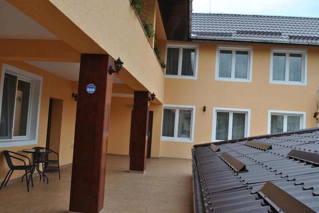 Vila Veche Hateg Exterior photo