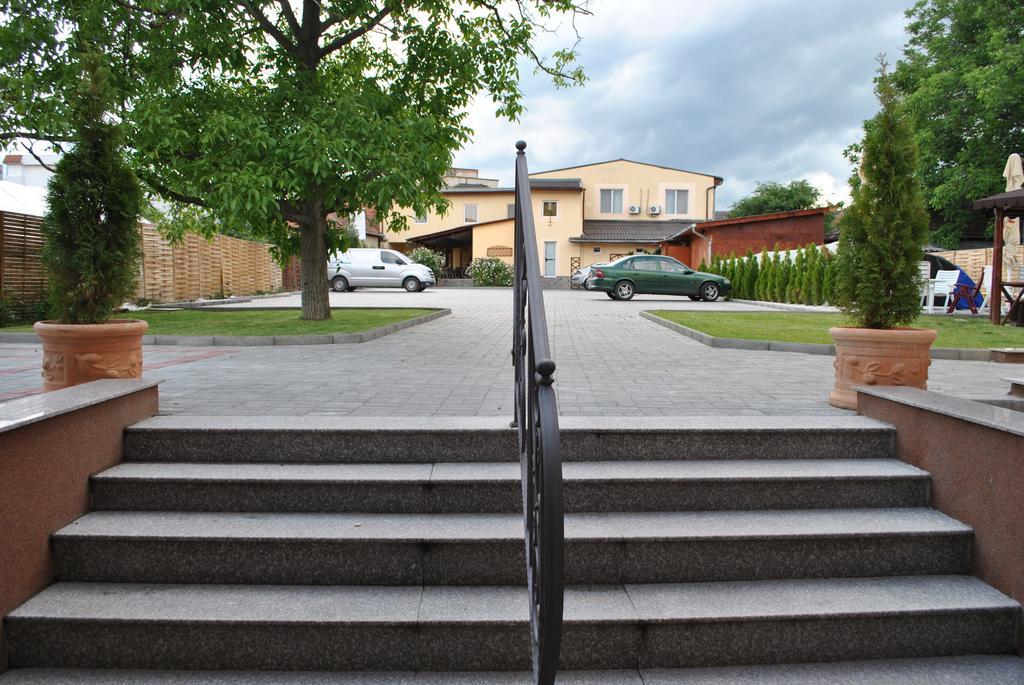 Vila Veche Hateg Exterior photo