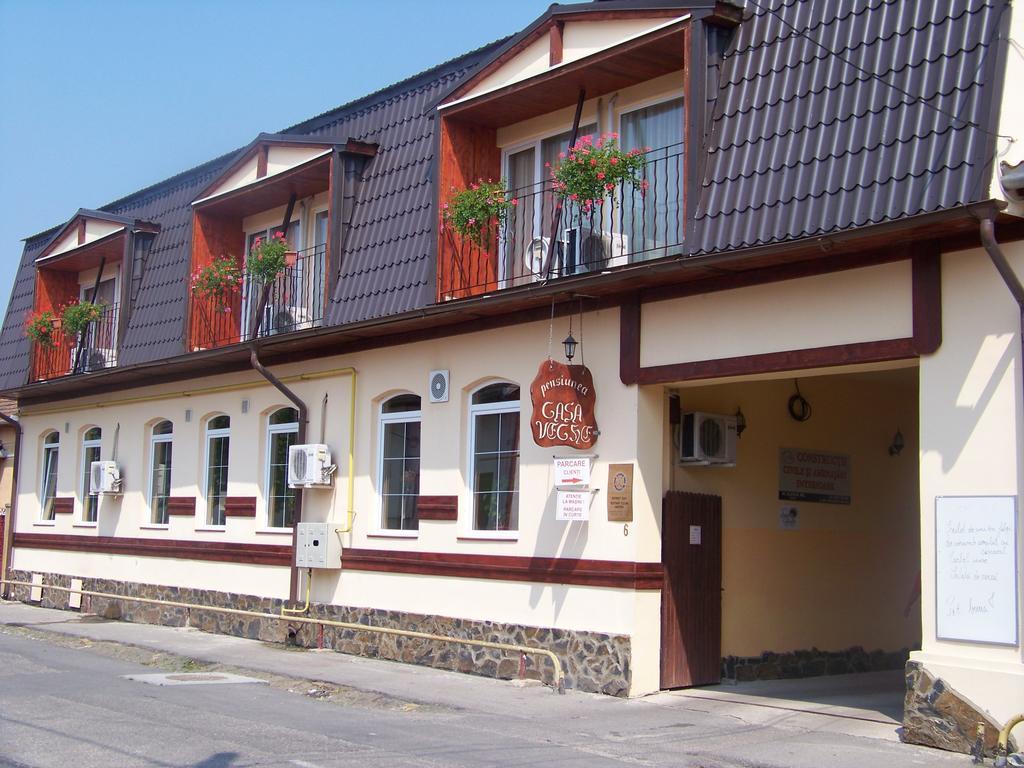 Vila Veche Hateg Exterior photo